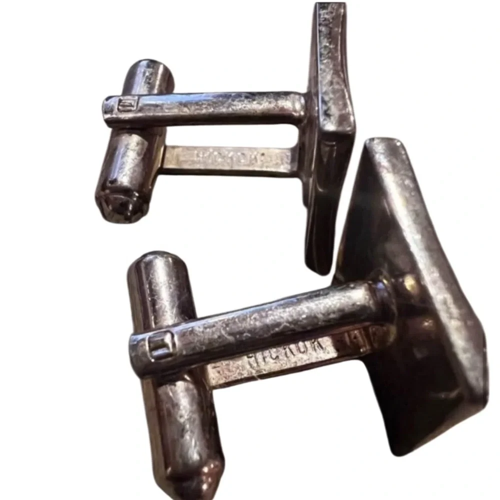 Vintage Gold Tone Square Pyramid Cufflinks Textured Center Mens Formal Accessory